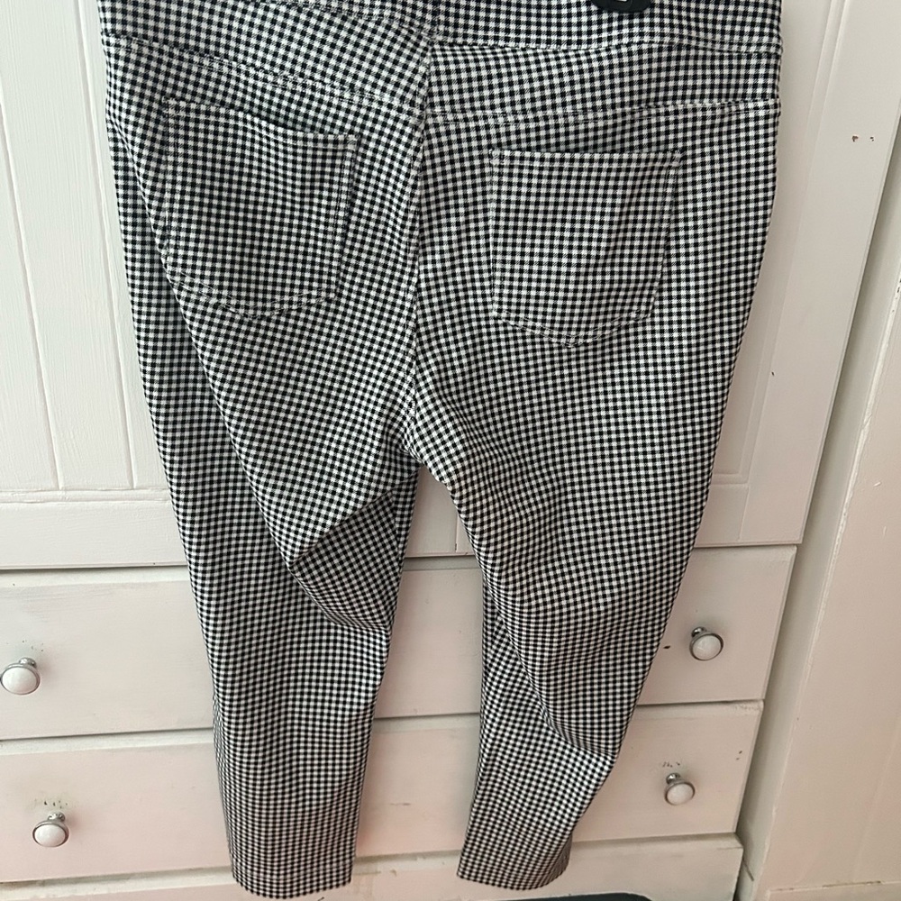 Time and Tru Classic Houndstooth Pants, elastic waistband with pockets - Picture 4 of 5